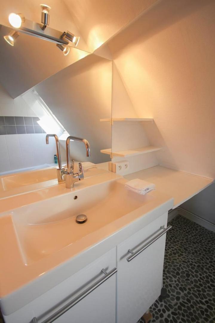 ליל Charming 60M2 Apartment מראה חיצוני תמונה
