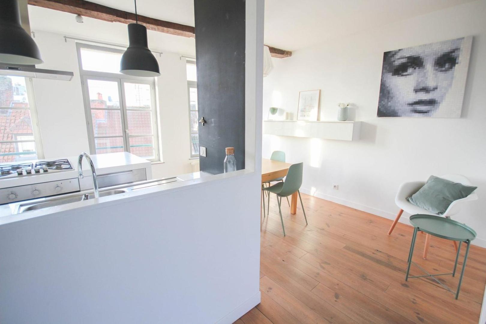 ליל Charming 60M2 Apartment מראה חיצוני תמונה